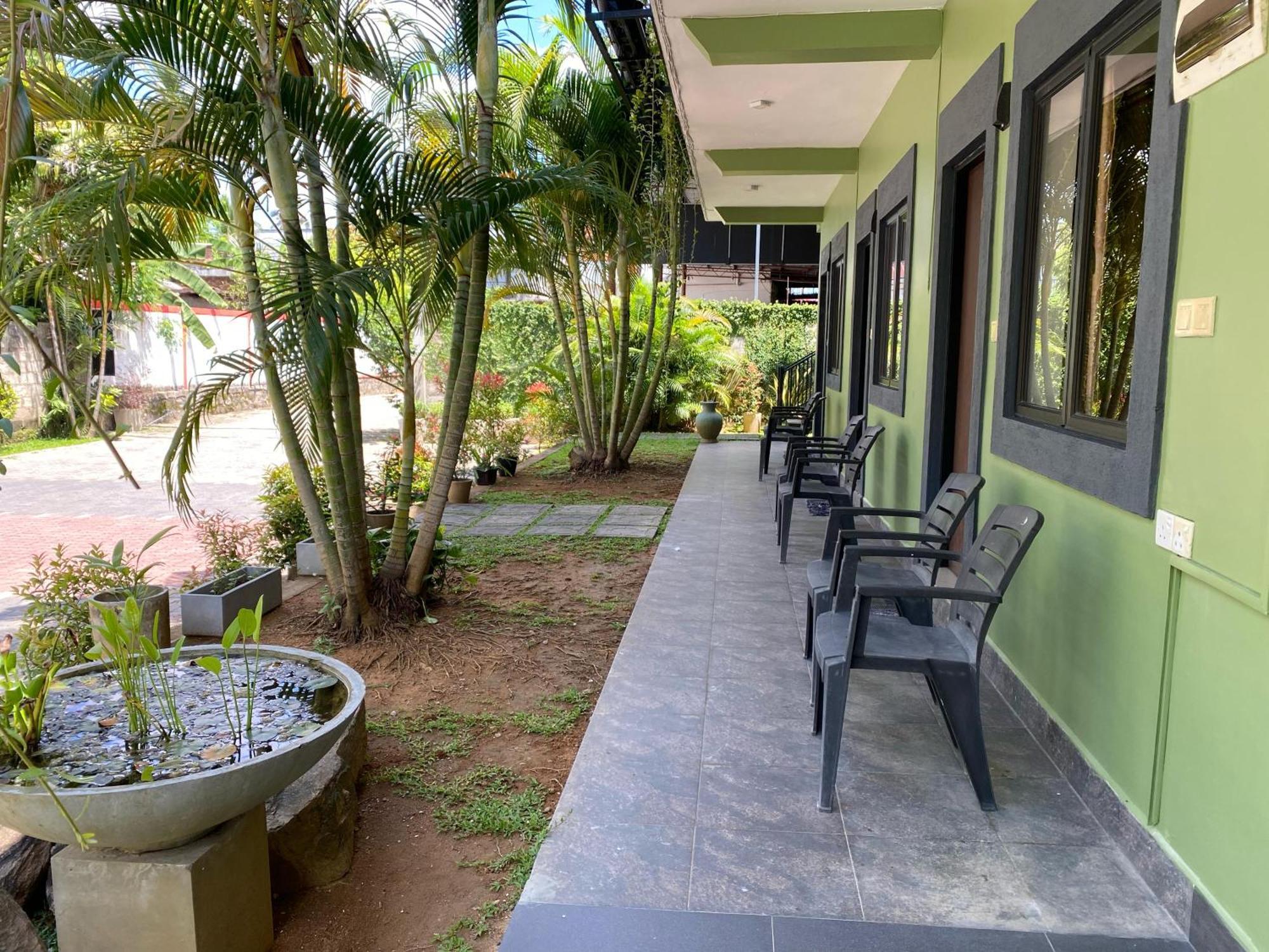 The Paramount Lodge Polonnaruwa Luaran gambar