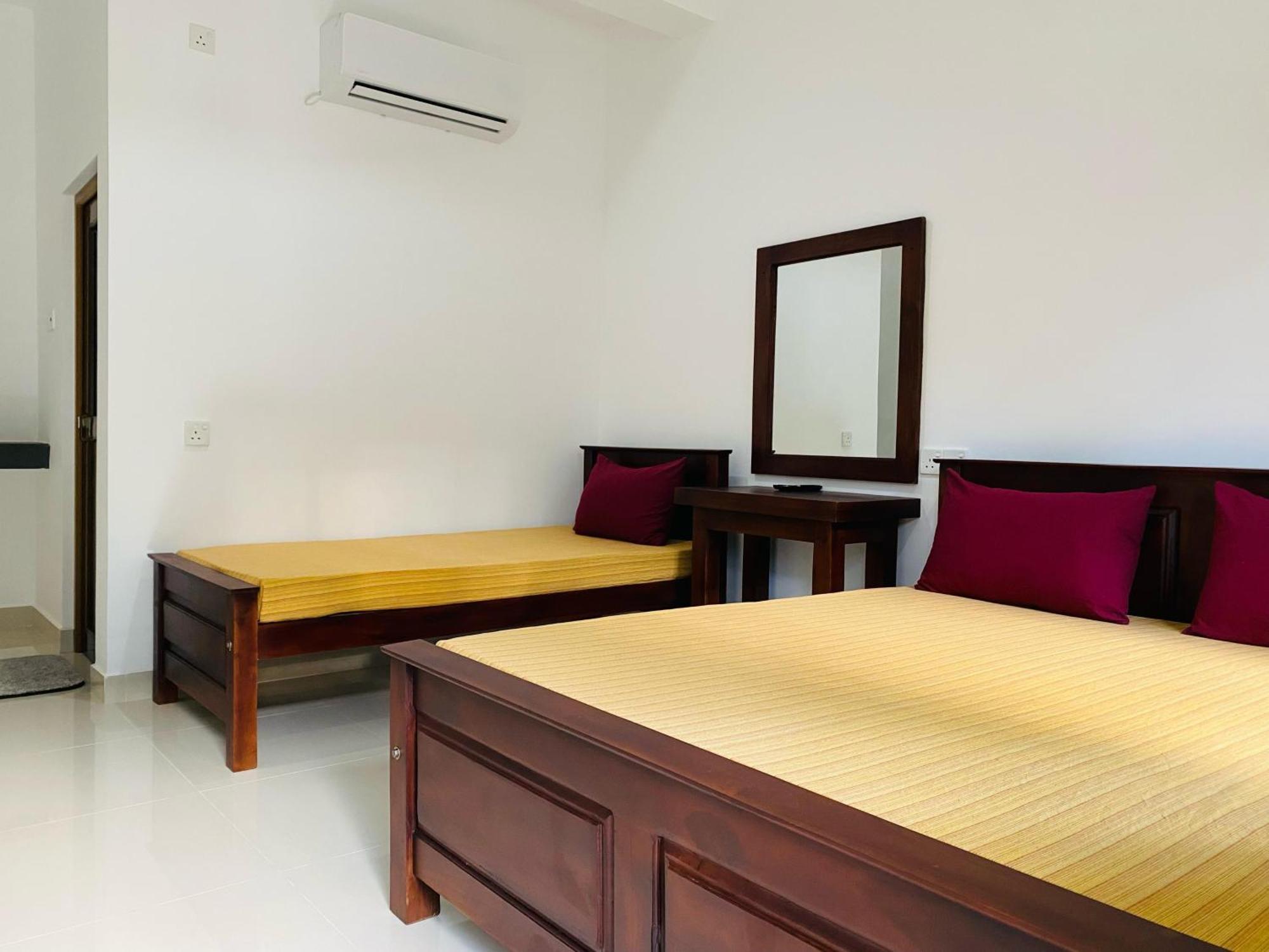 The Paramount Lodge Polonnaruwa Luaran gambar